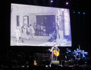 'Paul McCartney' performs Yesterday