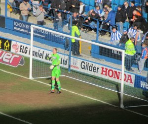 Chris Kirkland prepares for kick off