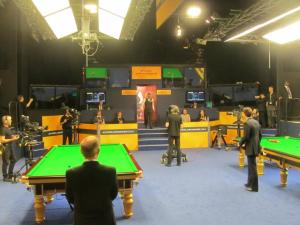 Mark Davis makes his entrance