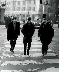 The original photo at the crossing 