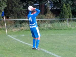 Waddle takes a throw in