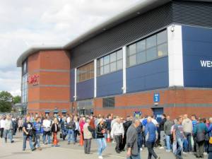 Queues at the ticket office before kick
