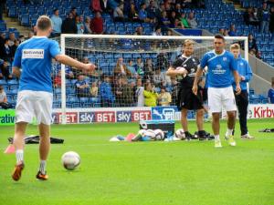 Jay O'Shea and Gary Roberts warming up