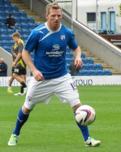 Ritchie Humphreys warms up