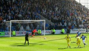 Eoin Doyle equalises from the spot