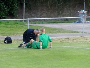 Hewitt treats the Chesterfield goalkeeper