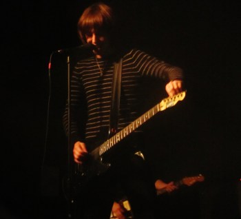 Van McCann jokes with the crowd