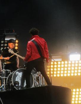 LeedsFestRoyalBlood6